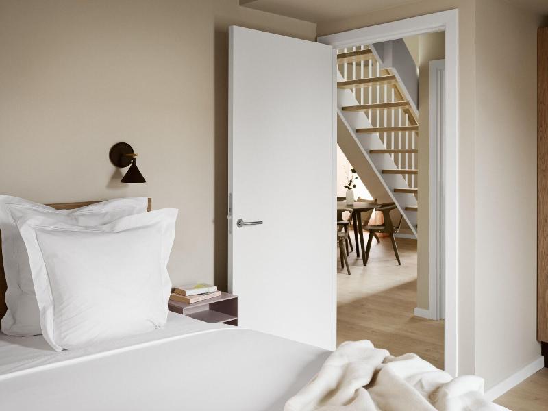 Aura Apartment Hotel image