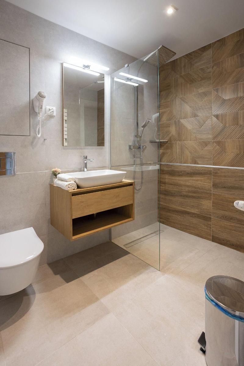 K46 Residence image