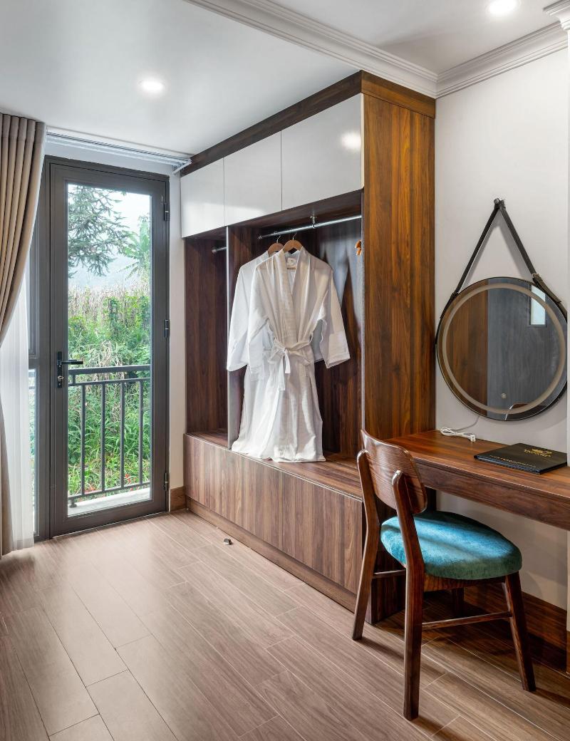 Charm Hill Sapa Hotel image