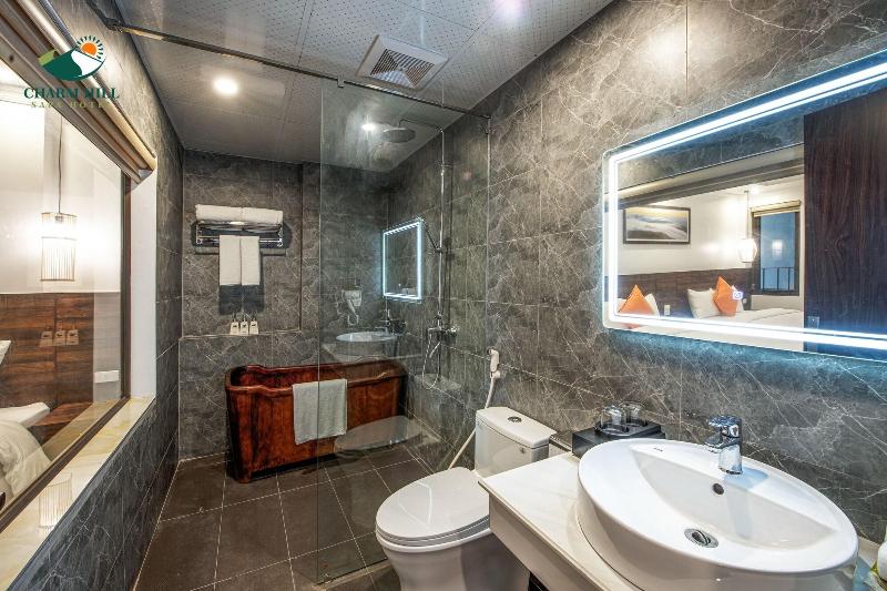 Charm Hill Sapa Hotel image