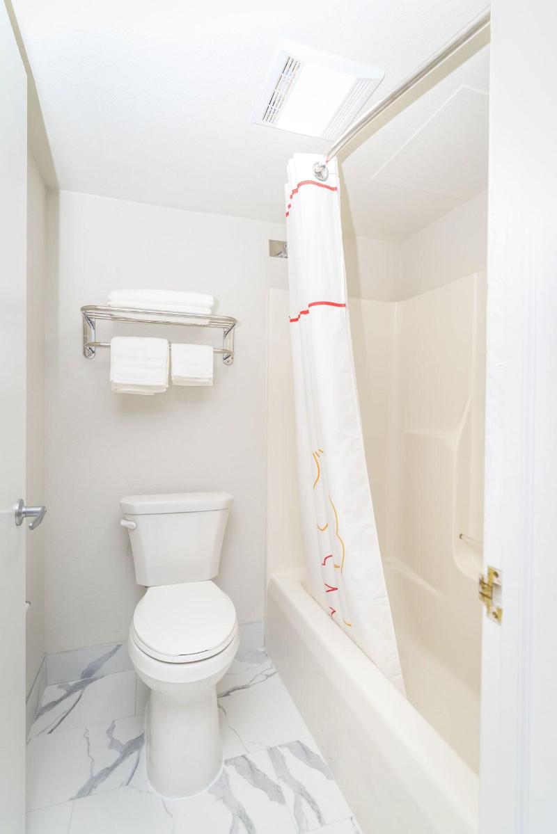 Philadelphia Suites Extended Stay image