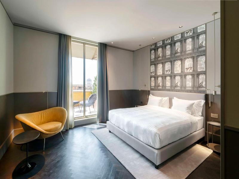 Radisson Collection Hotel Roma Antica image