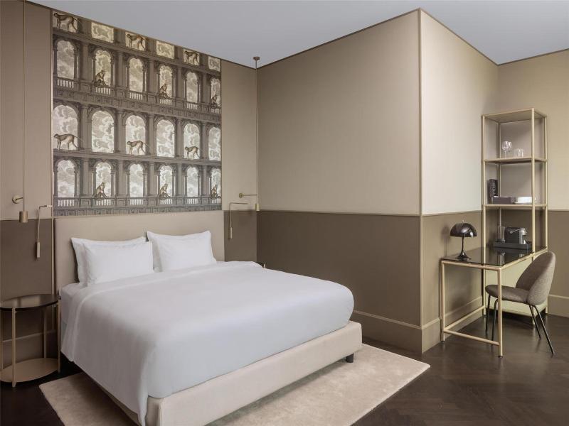 Radisson Collection Hotel Roma Antica image