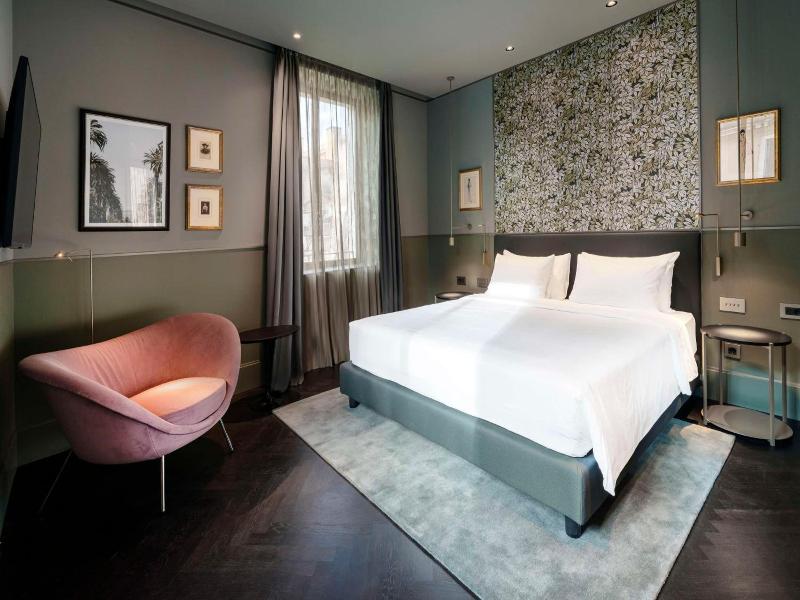 Radisson Collection Hotel Roma Antica image