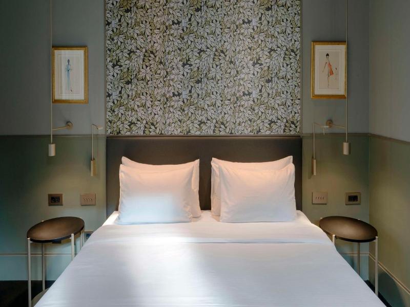 Radisson Collection Hotel Roma Antica image
