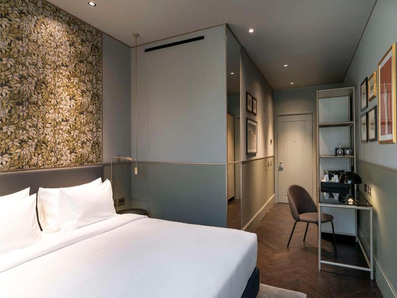 Radisson Collection Hotel Roma Antica image