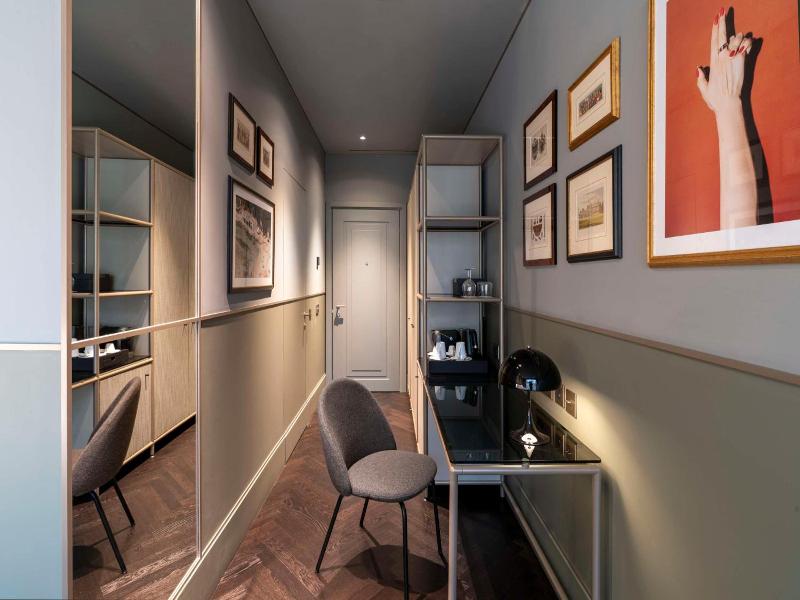 Radisson Collection Hotel Roma Antica image