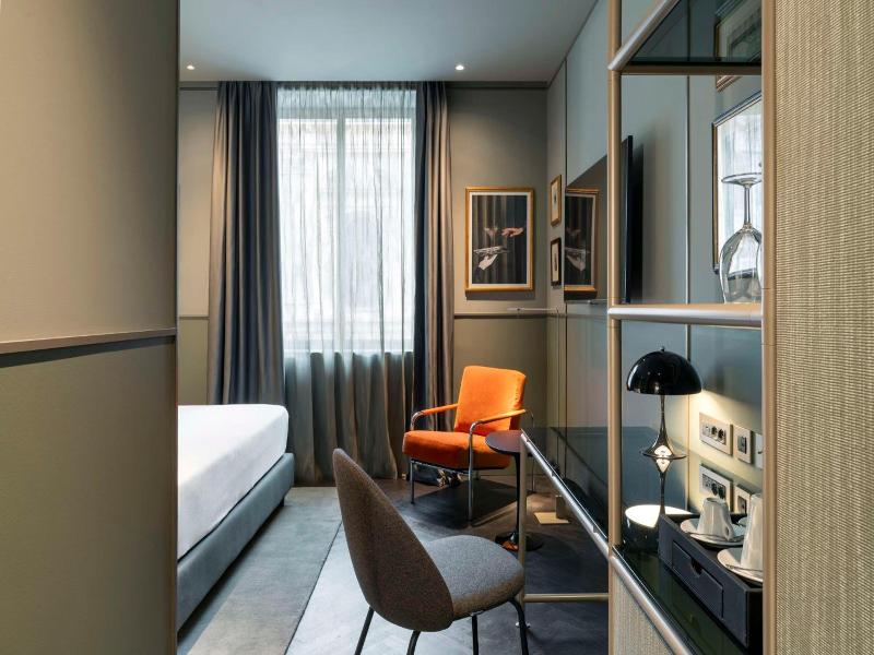Radisson Collection Hotel Roma Antica image