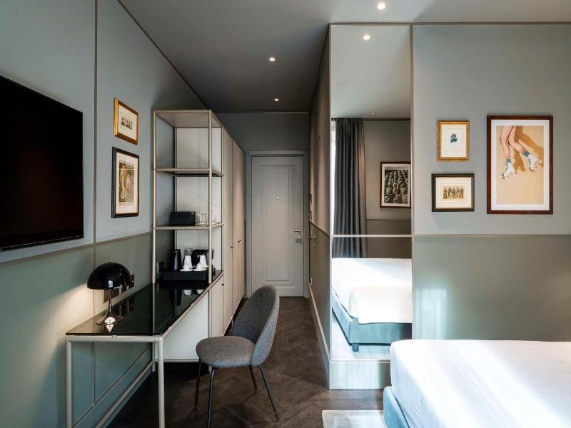 Radisson Collection Hotel Roma Antica image