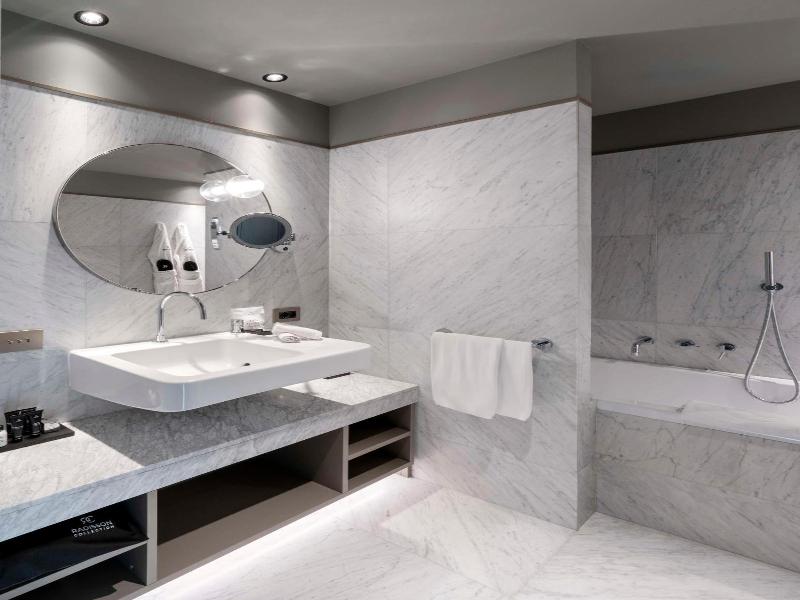 Radisson Collection Hotel Roma Antica image