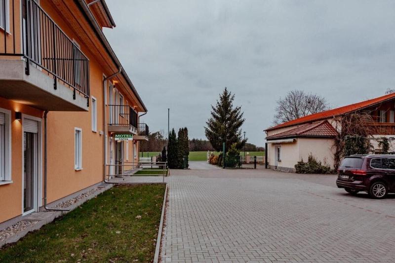 Motel Zur Dachsbaude image