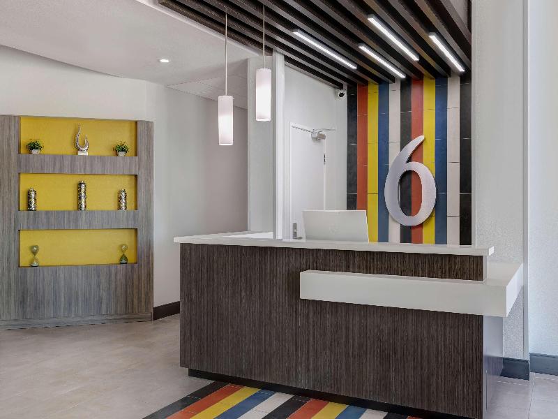 Motel 6 Dallas, TX-Methodist Charlton Medical Ctr. image