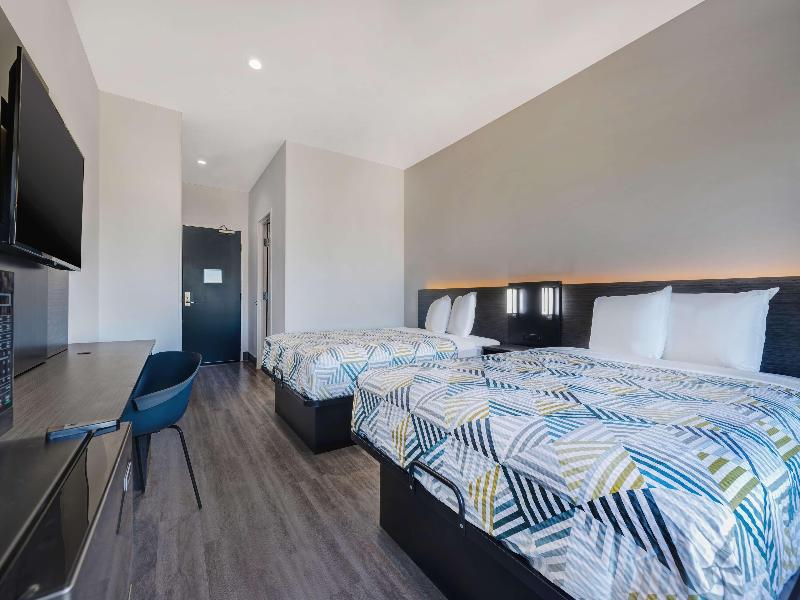 Motel 6 Dallas, TX-Methodist Charlton Medical Ctr. image