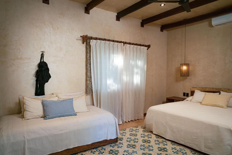 Mero Mero Hotel image
