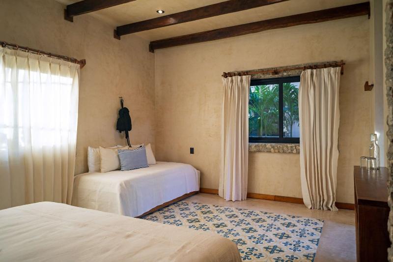 Mero Mero Hotel image