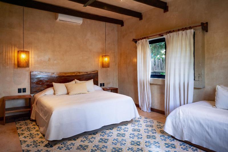 Mero Mero Hotel image