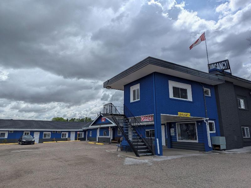 Riverside Motel image