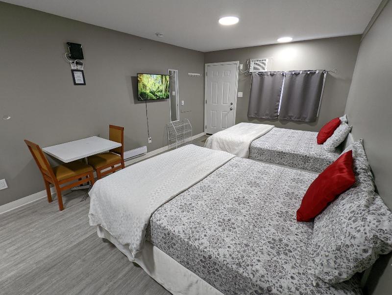 Riverside Motel image