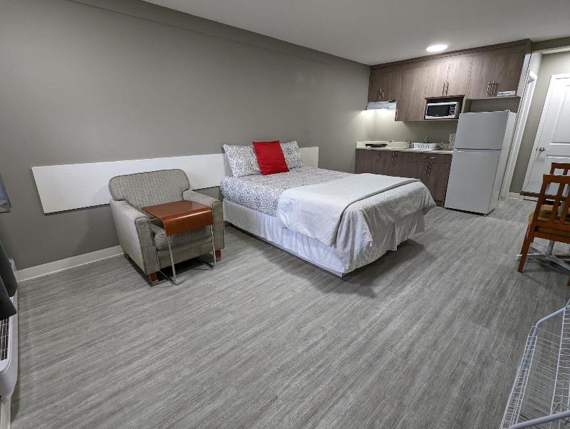 Riverside Motel image