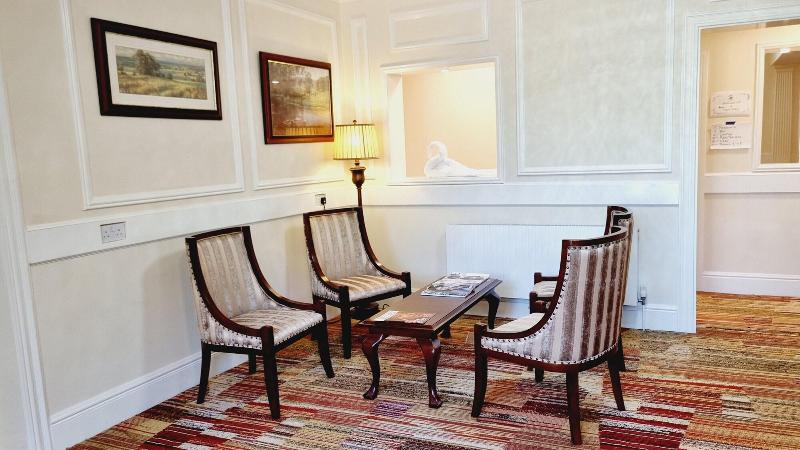 Royal Swan Ashley Manor image