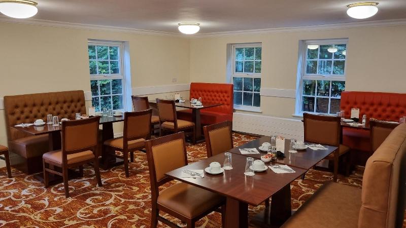Royal Swan Ashley Manor image