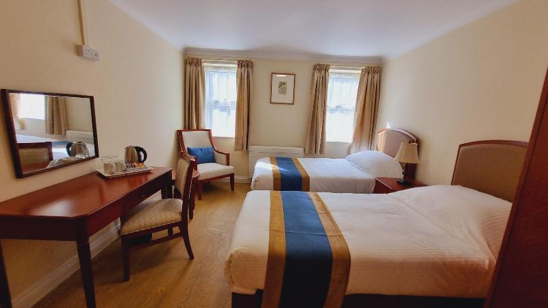Royal Swan Ashley Manor image