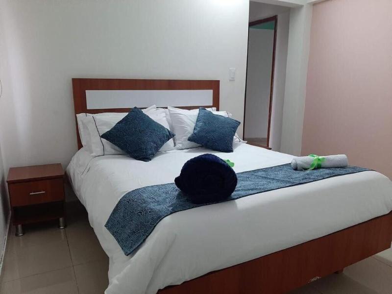 Hotel Calantha image