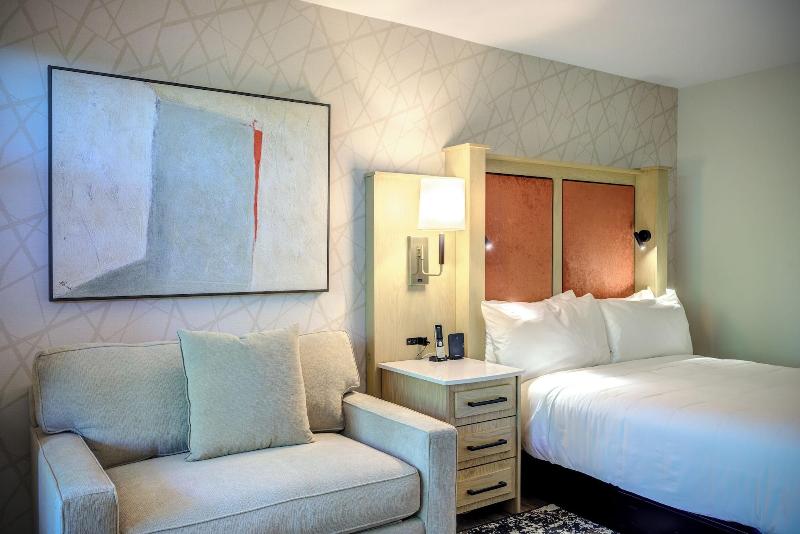 The Embers Hotel image