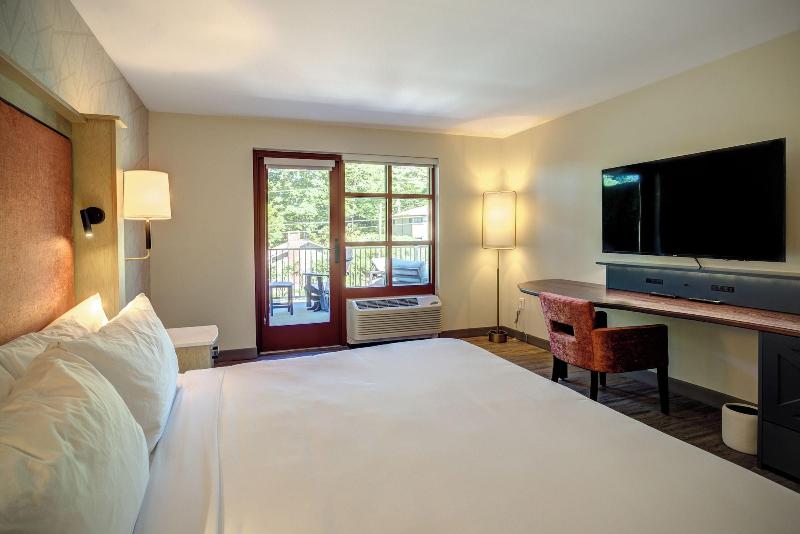 The Embers Hotel image