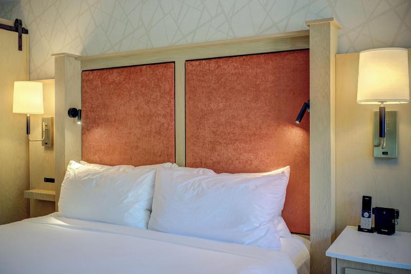 The Embers Hotel image