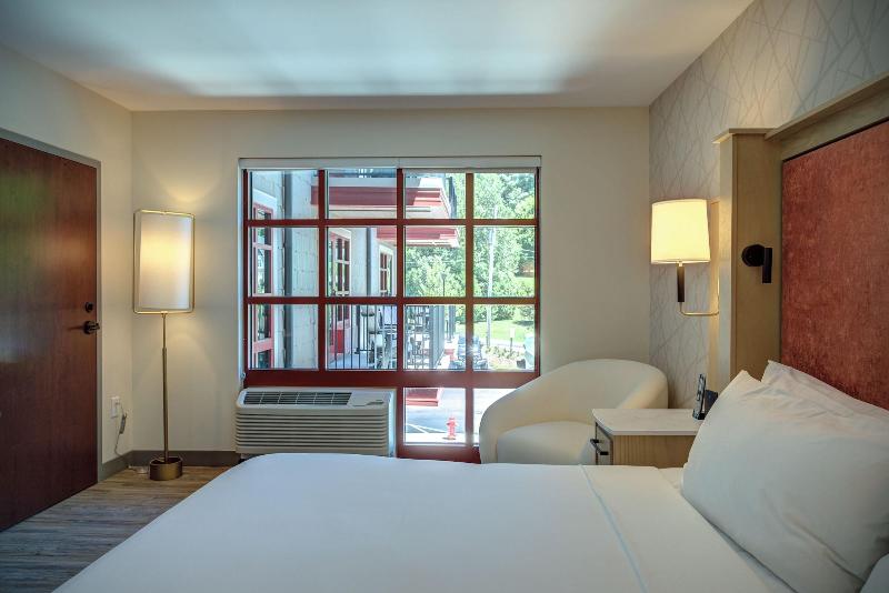 The Embers Hotel image