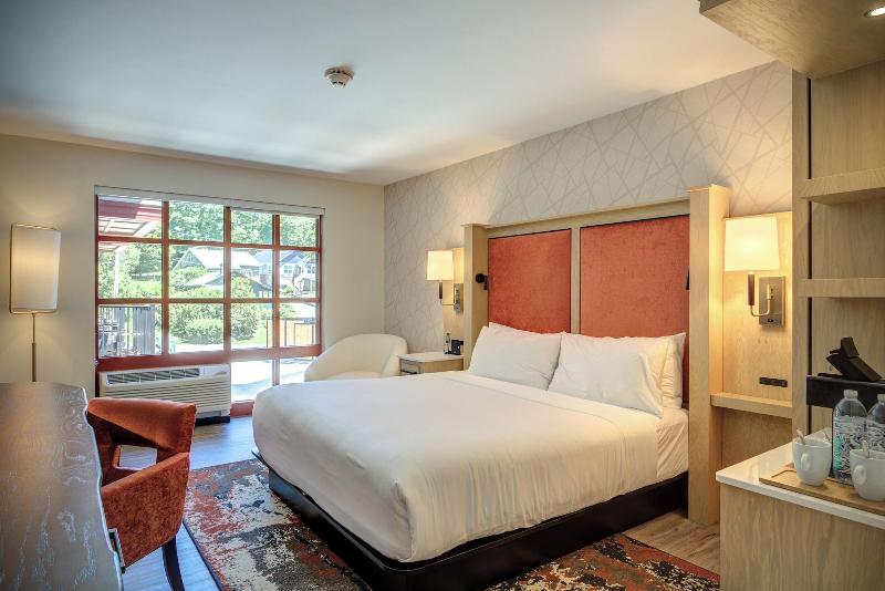 The Embers Hotel image
