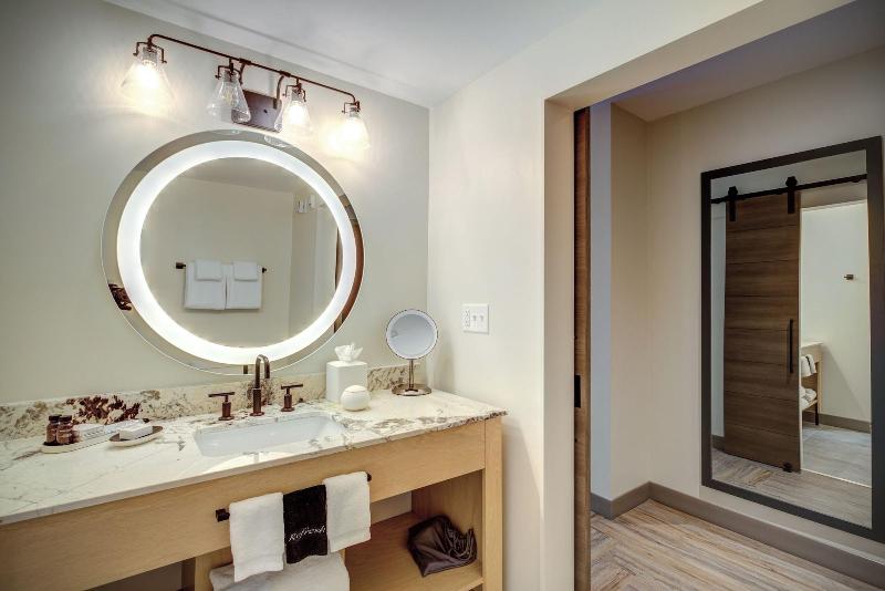 The Embers Hotel image