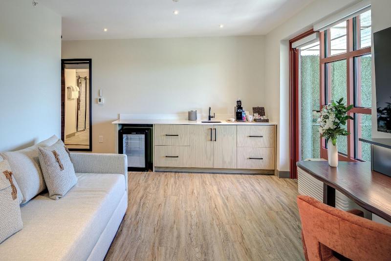 The Embers Hotel image