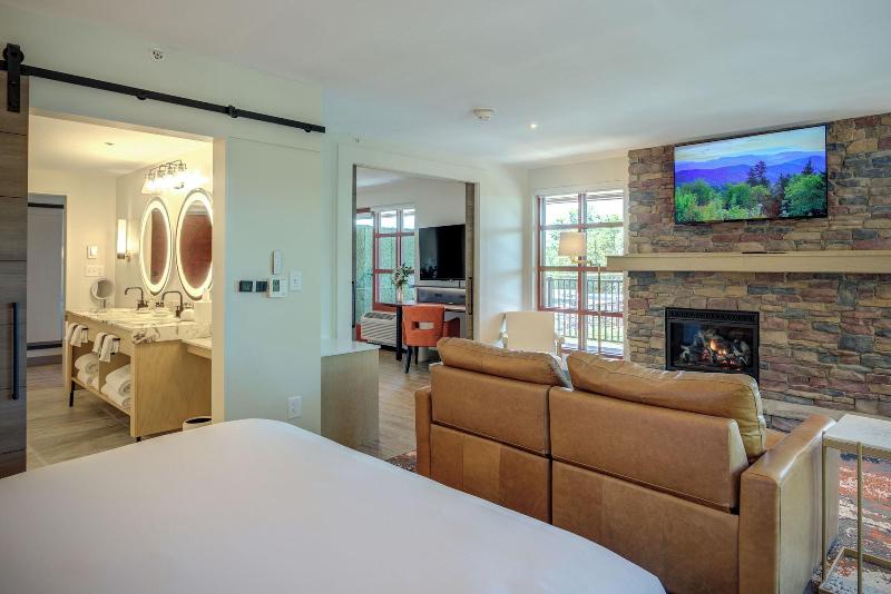 The Embers Hotel image