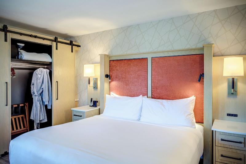 The Embers Hotel image