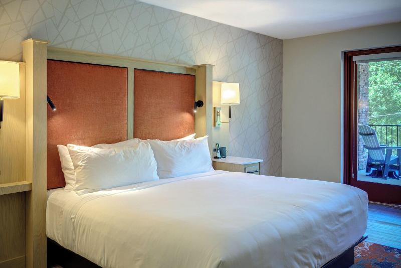 The Embers Hotel image