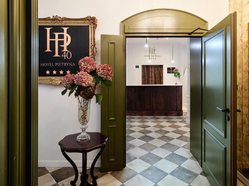 Hotel Pietryna image