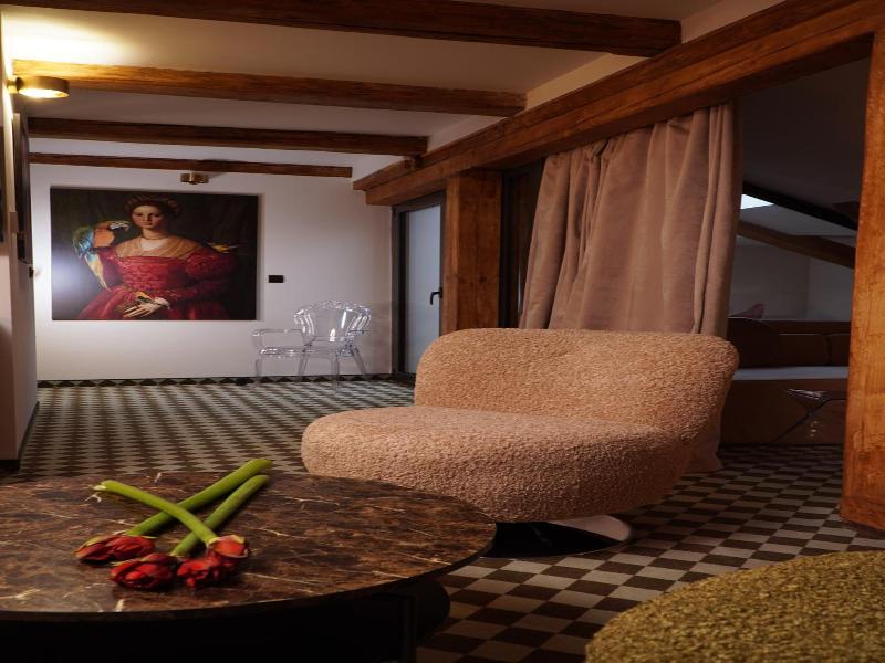 Hotel Pietryna image