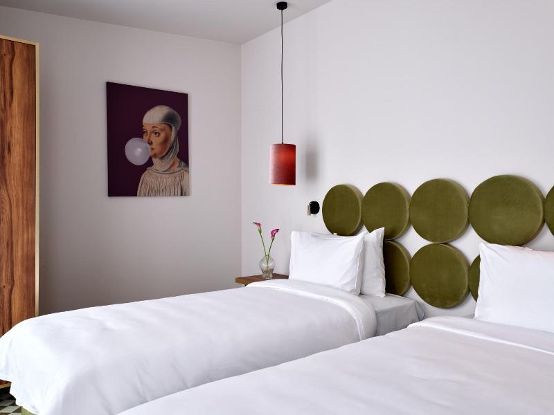 Hotel Pietryna image