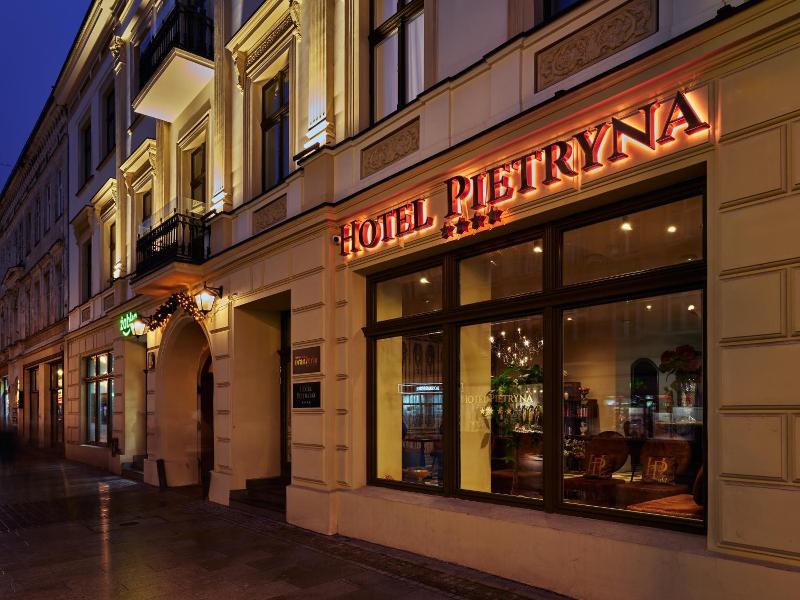 Hotel Pietryna image