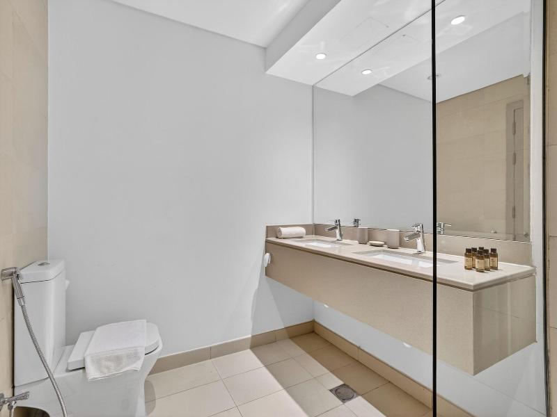 Silkhaus Waters Edge Tower Yas Island image