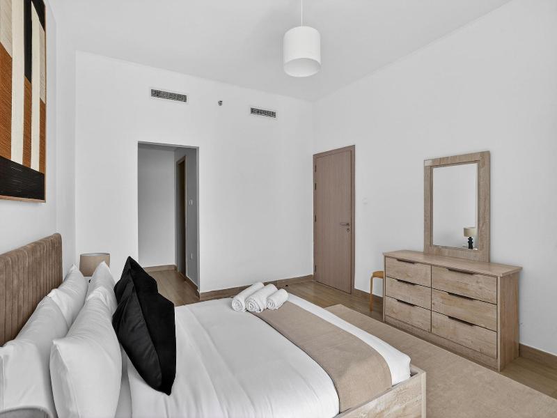 Silkhaus Waters Edge Tower Yas Island image