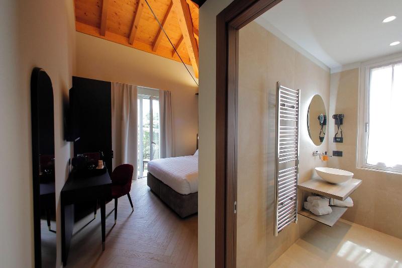 Hotel Namia By Dori image
