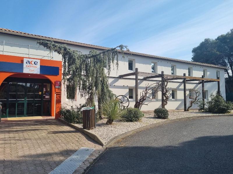 Ace Ha Tel Travel Fabra Gues A9 Montpellier Sud image