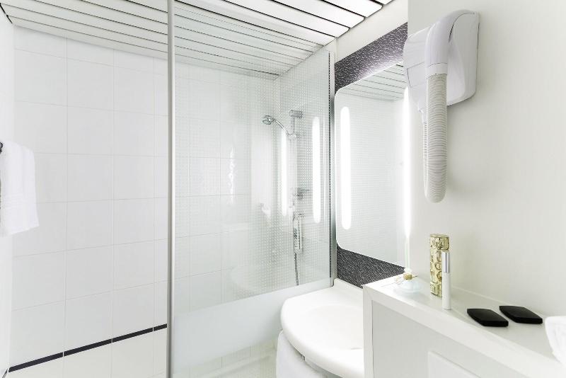 Ace Ha Tel Travel Fabra Gues A9 Montpellier Sud image