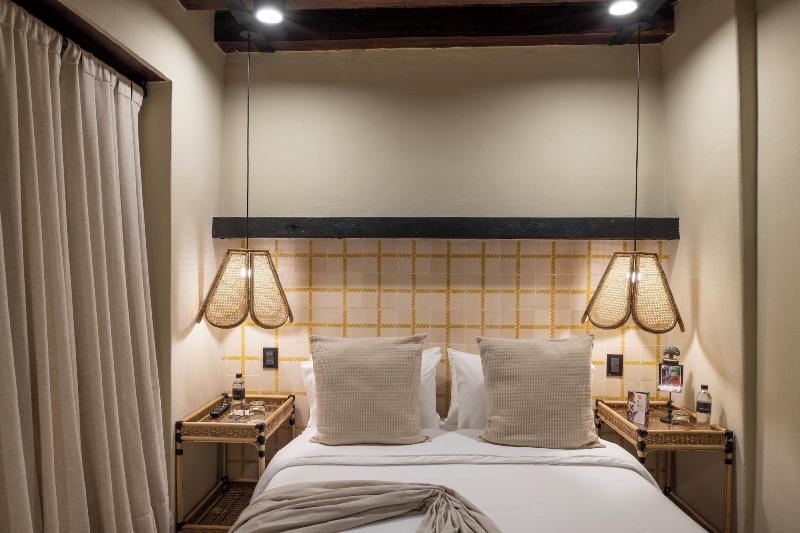 Privado Selfservice Boutique Rooms image