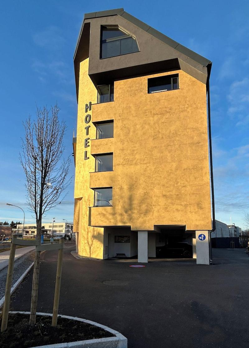 Hotel Zentrum Für Visionen image