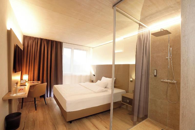 Hotel Zentrum Für Visionen image