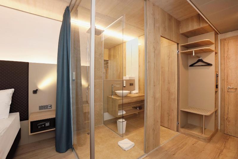 Hotel Zentrum Für Visionen image